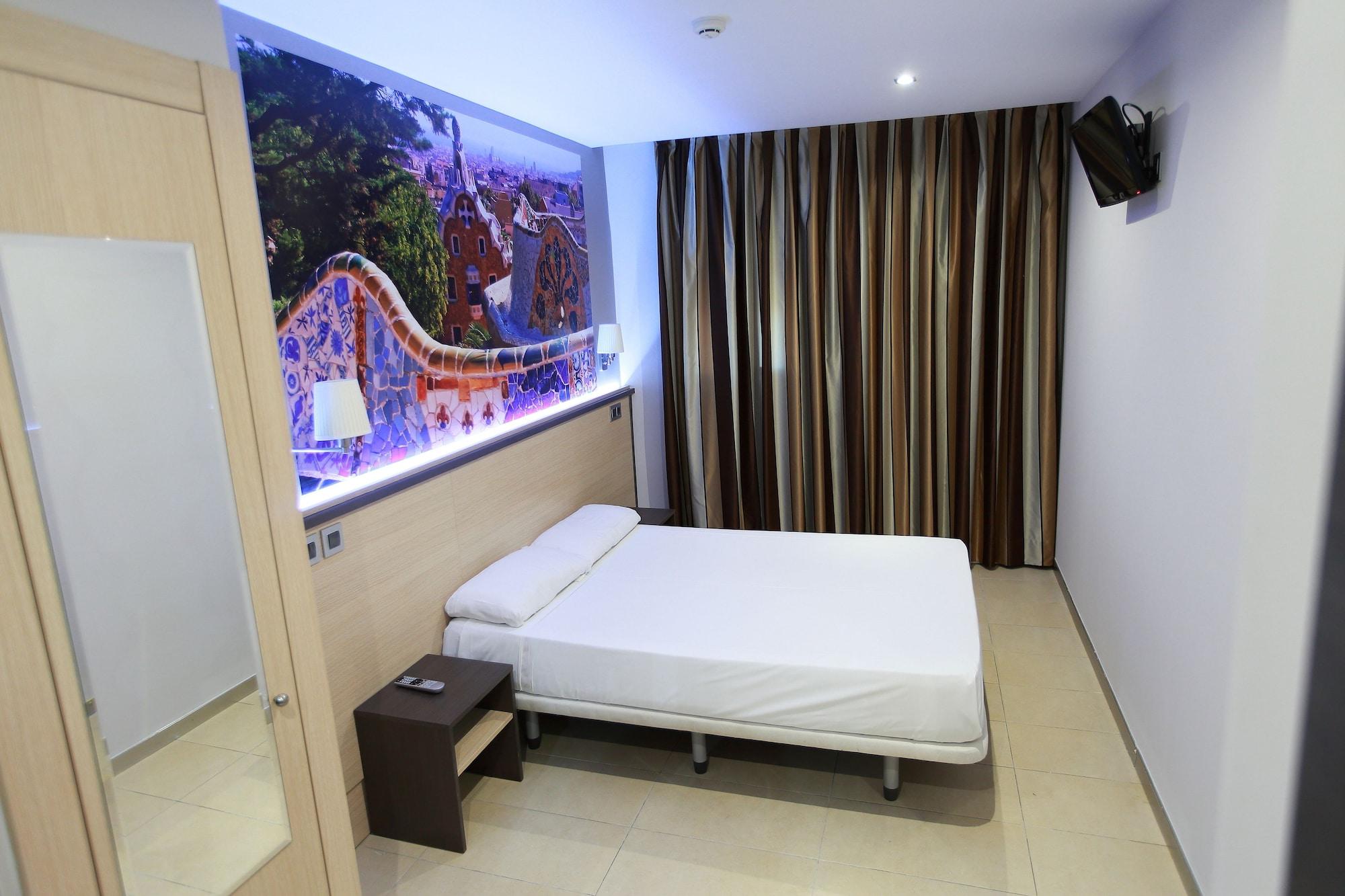 ברצלונה Hostal Las Flores Ramblas מראה חיצוני תמונה
