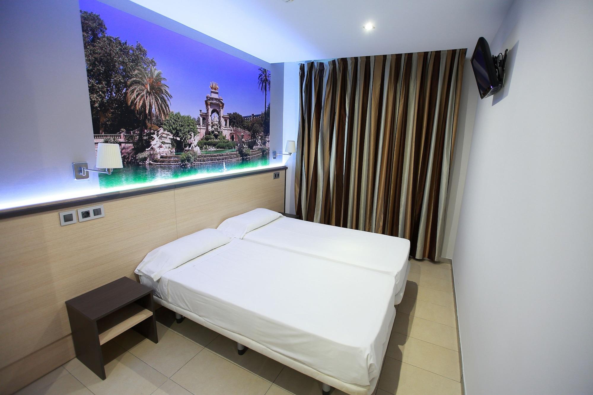 ברצלונה Hostal Las Flores Ramblas מראה חיצוני תמונה