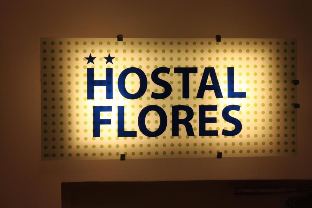 ברצלונה Hostal Las Flores Ramblas מראה חיצוני תמונה