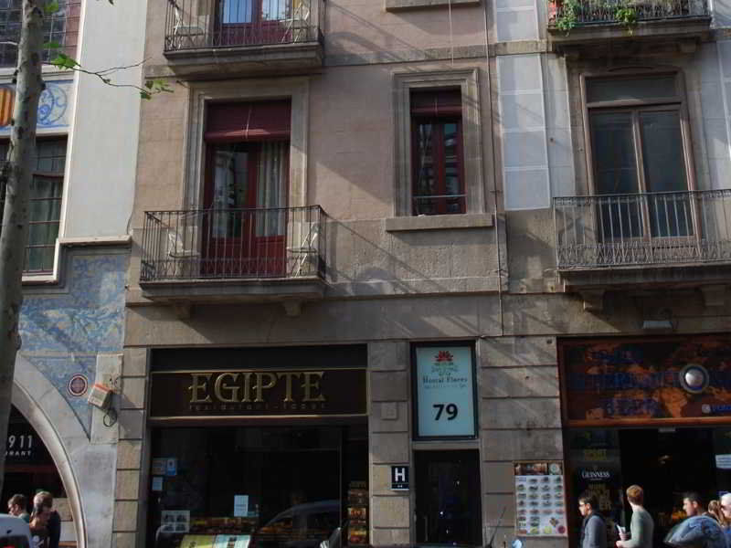 ברצלונה Hostal Las Flores Ramblas מראה חיצוני תמונה